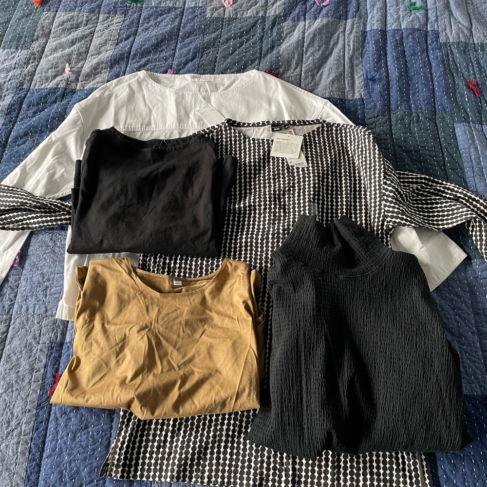 Lot of FIVE mostly BRAND NEW Uniqlo Shirts all sz Medium